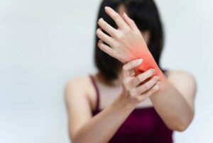 distal radius fracture - Hand Surgeon in Dubai